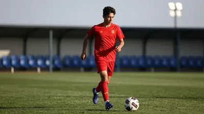 Bromley's B team lost 4-2 to Ipswich Town's Under-21s in the Premier League Cup, with new signings Jodi Jones and Tobias...